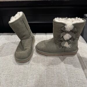 Koolaburra By Ugg Green Suede Size 5 New Style 1015874